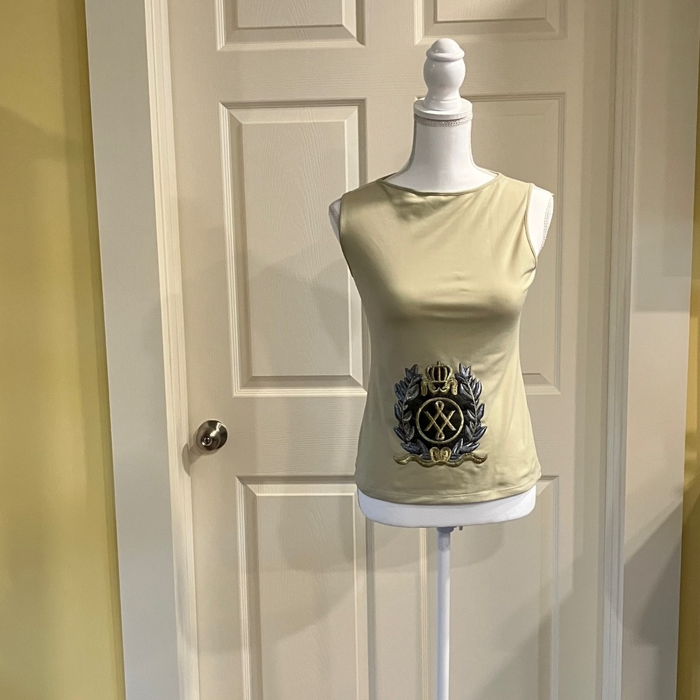Luxxe Embroidered Gray and Silver Sleeveless Shirt.Luxxe Performance Fabric. sm